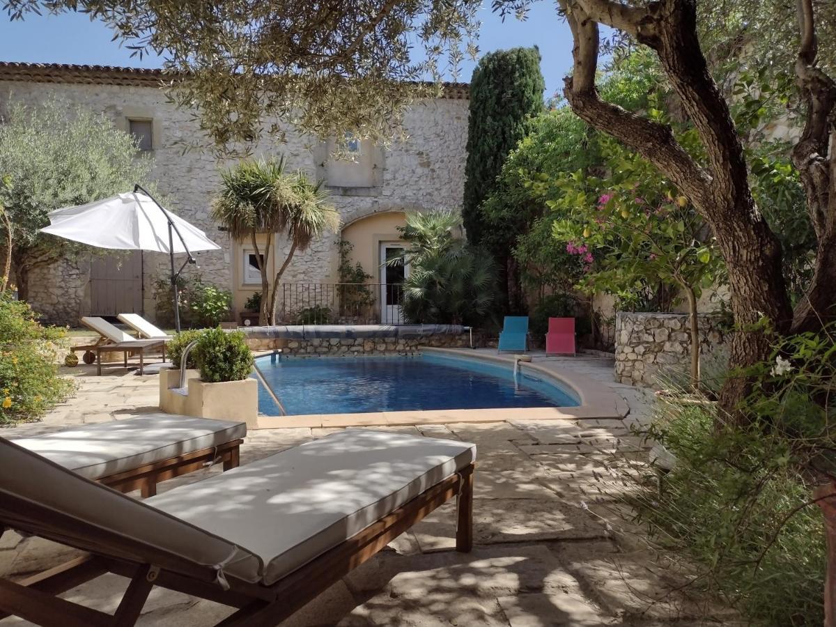 La Maison Des Autres, Piscine Chauffee, Chambres D'Hotes Proches Uzes, Nimes, Pont Du Gard Saint-Genies-de-Malgoires Exterior foto