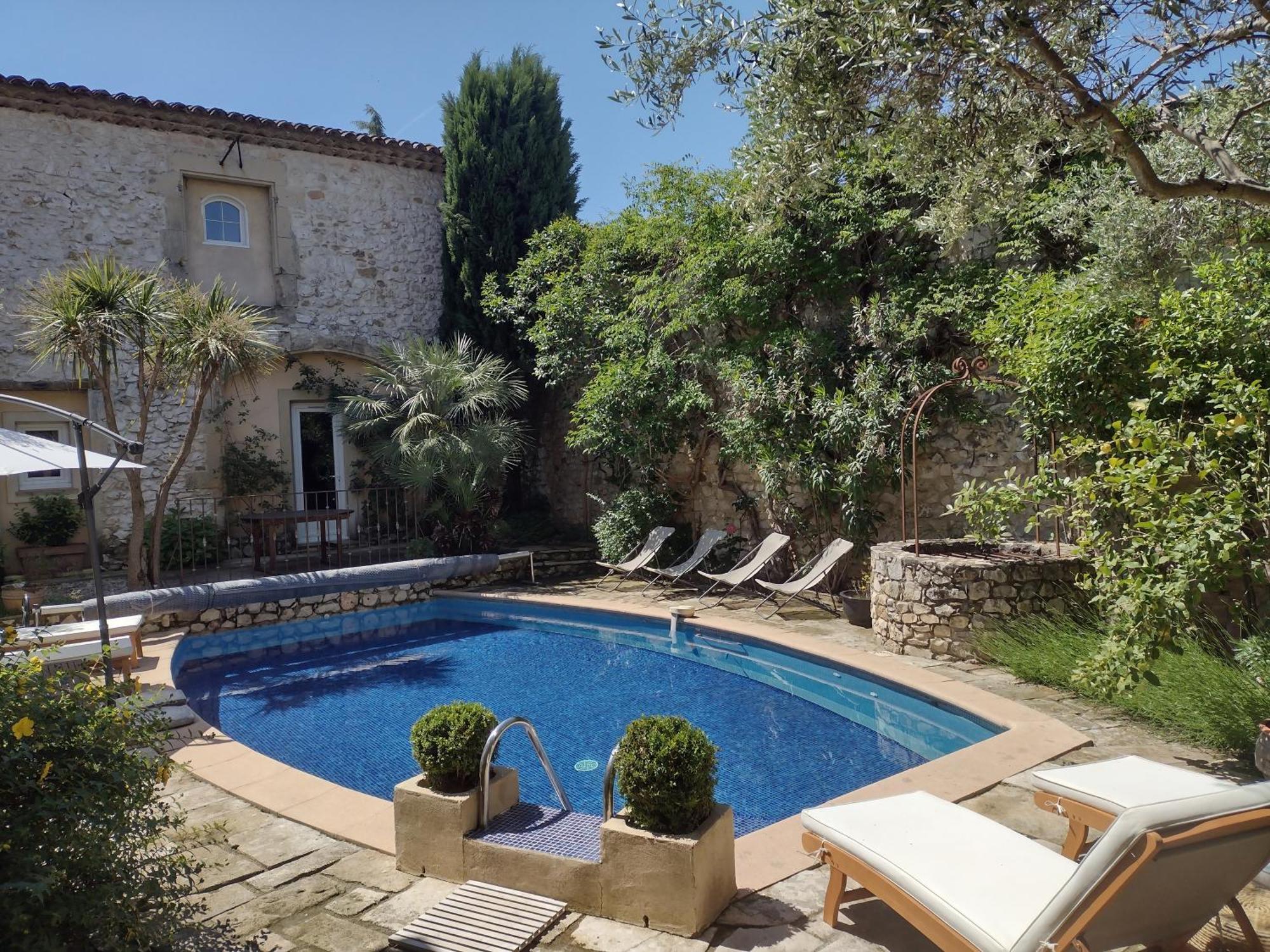 La Maison Des Autres, Piscine Chauffee, Chambres D'Hotes Proches Uzes, Nimes, Pont Du Gard Saint-Genies-de-Malgoires Exterior foto